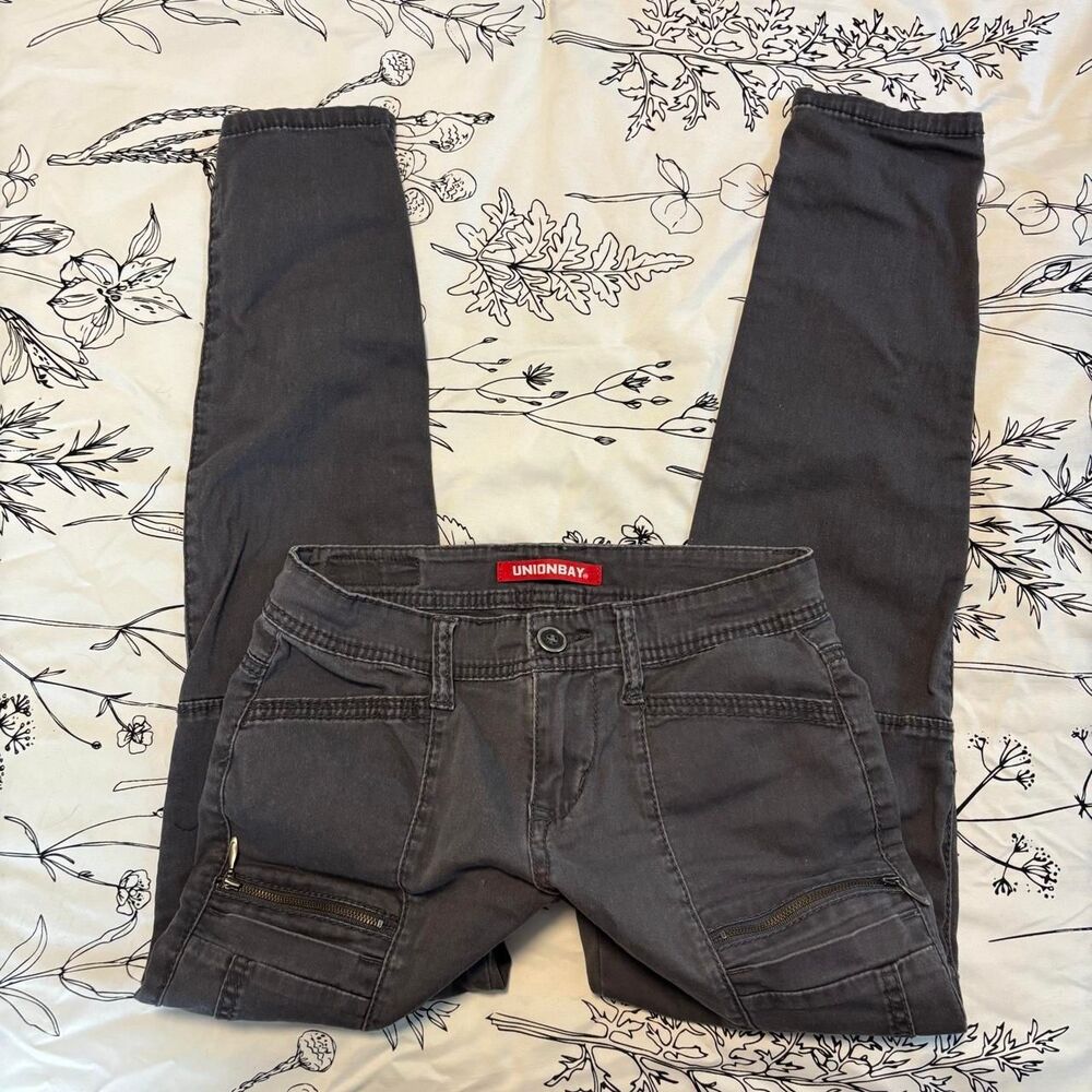 Unionbay Women's Grey and Black Trousers